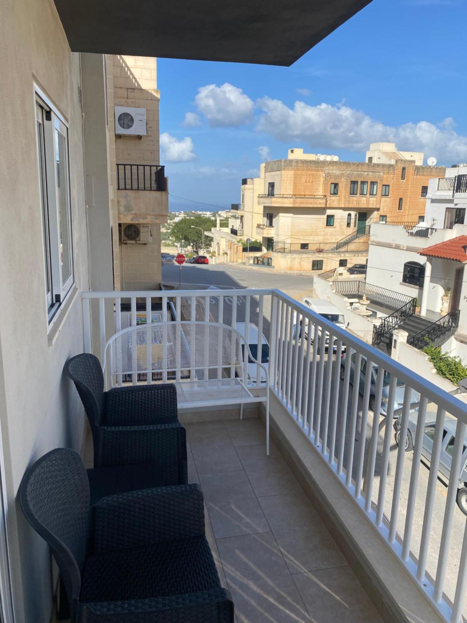 Sunshine Apartments Mellieha - Modern Three Bedroom Apartment - Apt No 2 Kültér fotó